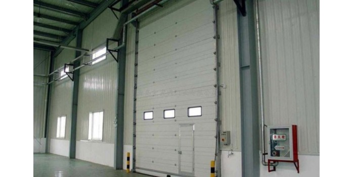 工業(yè)滑升門的注意事項介紹